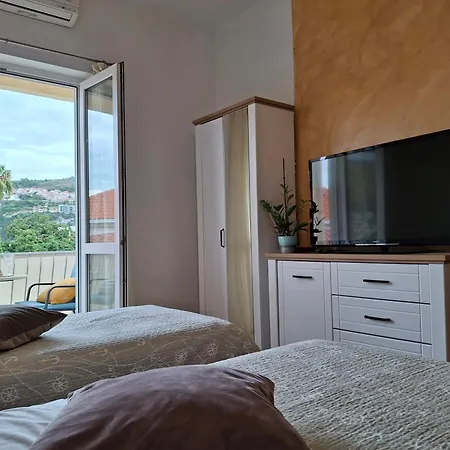 Eva Apartment *